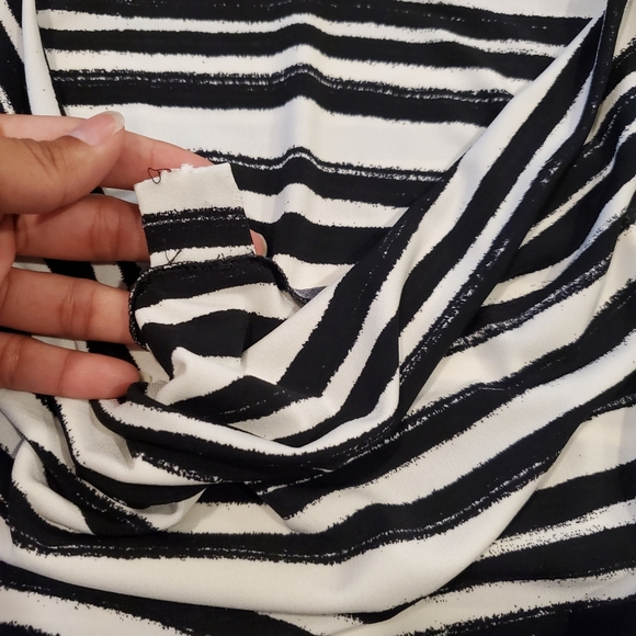 Vince camuto sleeveless blouse top - Picture 3 of 7